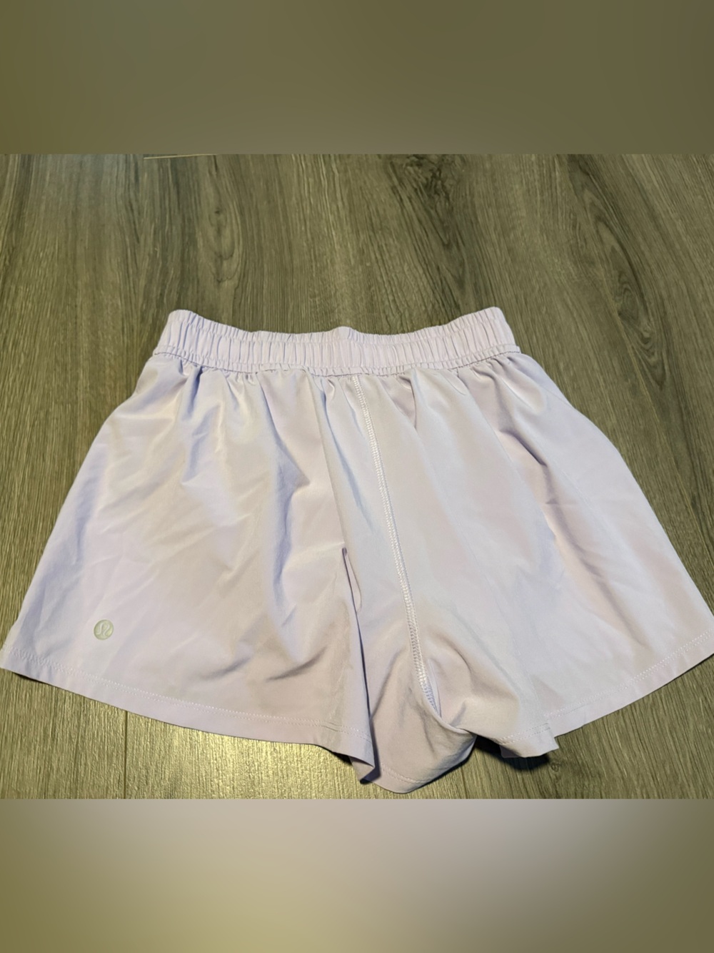 lululemon athletica Lavender Frost Pace Crush High-Rise Short 2.5” - Picture 2 of 3